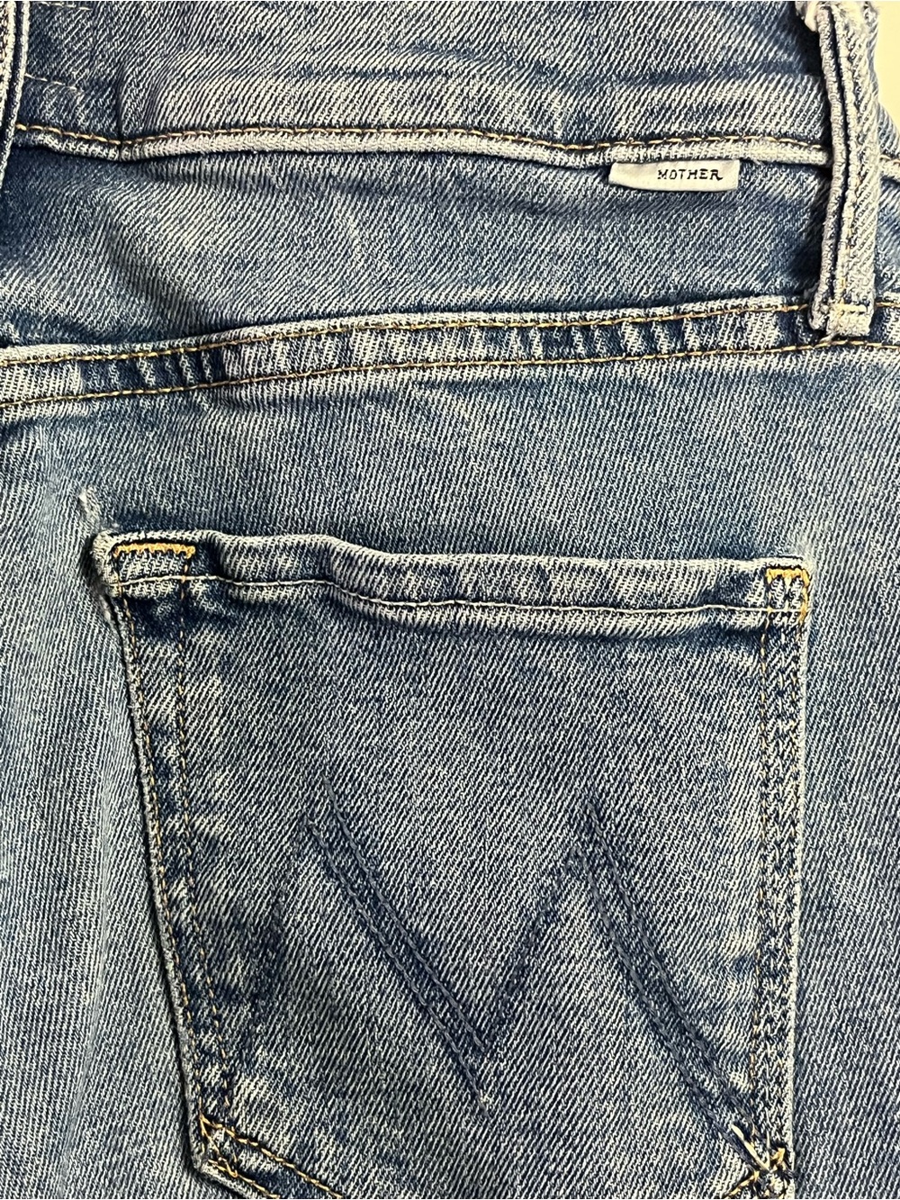 MOTHER JEANS ( The Outsider Sneak ) ๐๐๐๐๐๐๐๐๐๐๐๐ - Picture 4 of 7